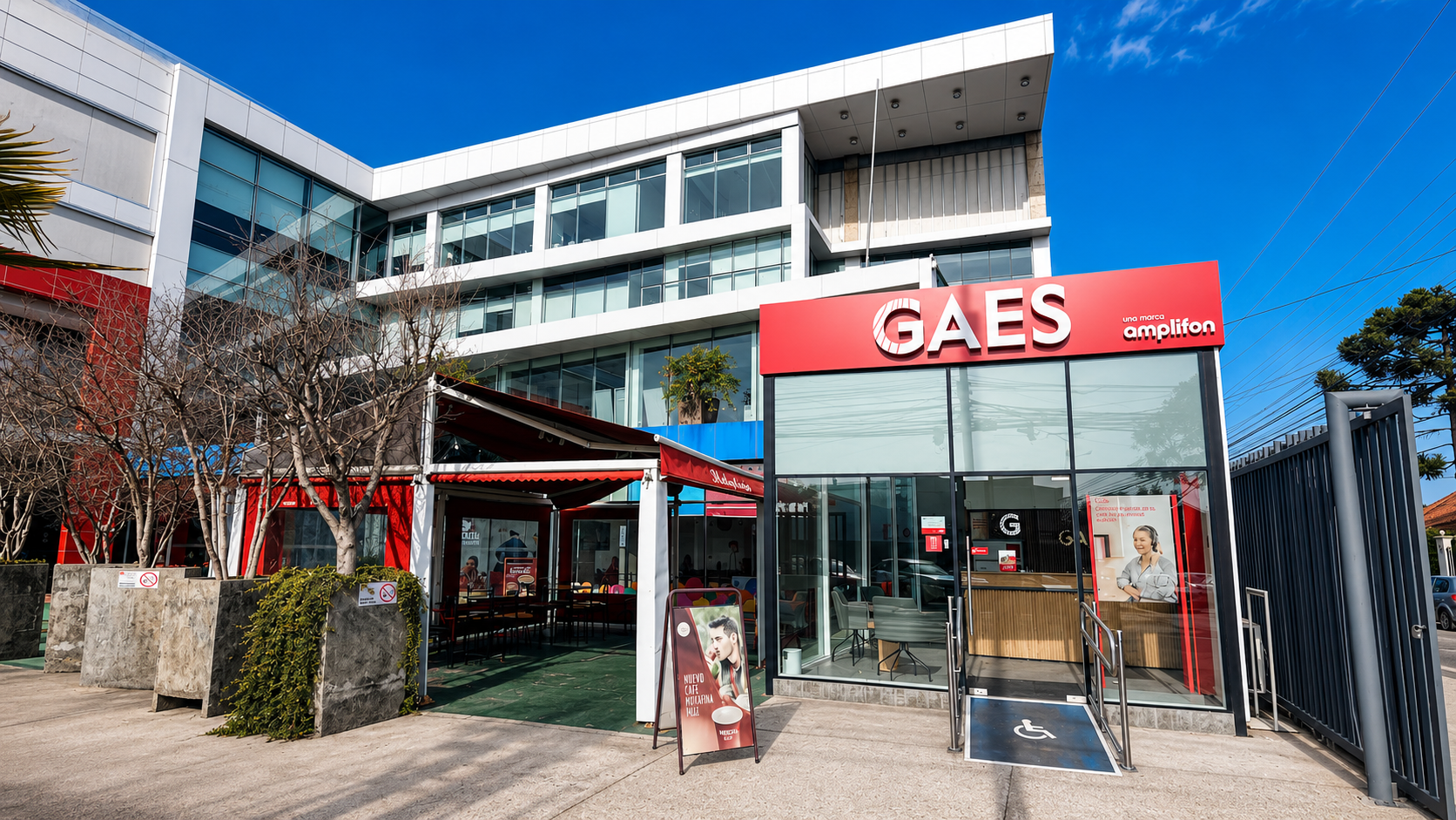 Local GAES integrado a un emplazamiento urbano